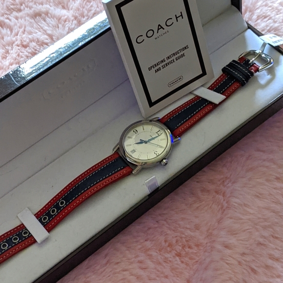 Women's coach Leather strap Watch⌚ - Picture 1 of 12